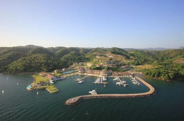 The Bannister Yacht Club Puerto Bahia Republique Dominicaine